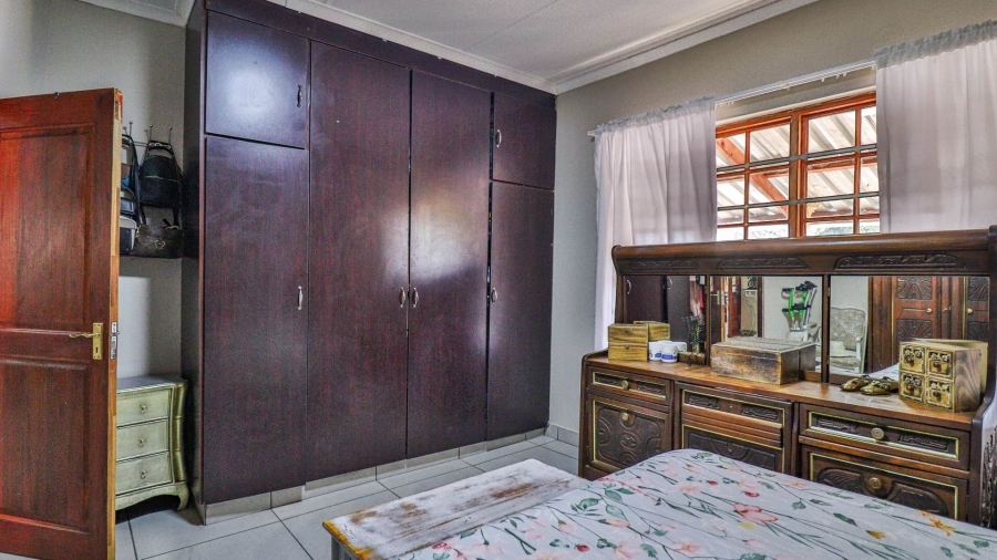 3 Bedroom Property for Sale in Protea Park North West